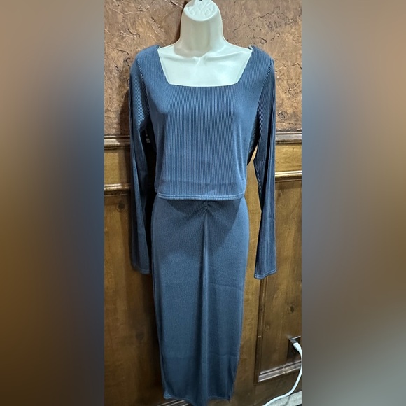 HYFVE Dresses & Skirts - NWT SIZE L HYFVE Ribbed Blue Skirt Set